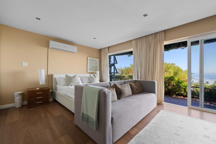 4 Bedroom Property for Sale in Camps Bay Western Cape